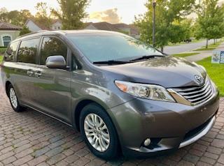 2012 Toyota Sienna XLE