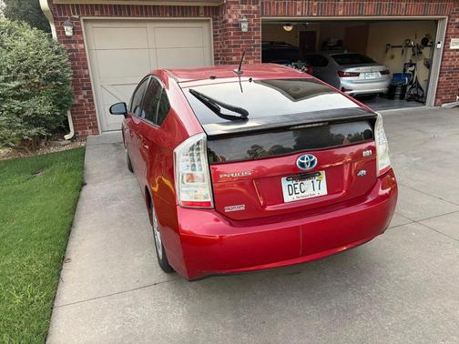 Red 2011 Toyota Prius II