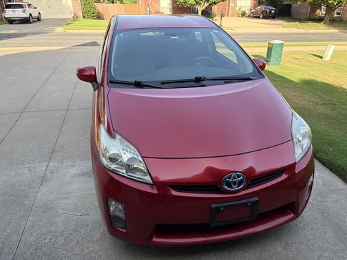 Red 2011 Toyota Prius II