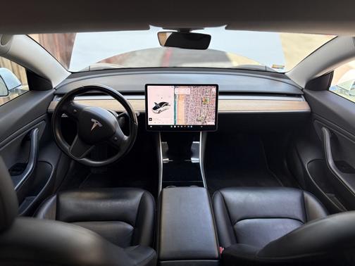 White 2018 Tesla Model 3 Long Range