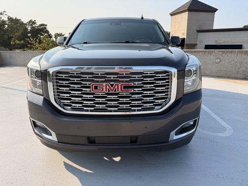 Gray 2018 GMC Yukon Denali