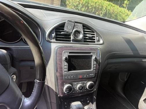 Silver 2017 Buick Enclave Premium