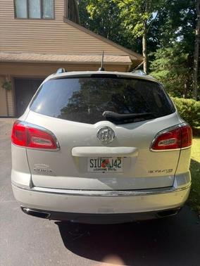 Silver 2017 Buick Enclave Premium