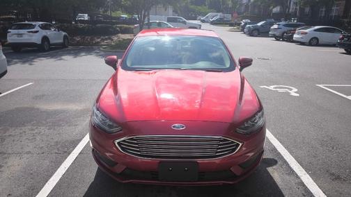 Red 2018 Ford Fusion SE