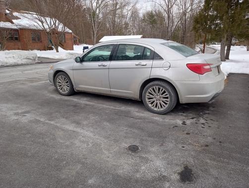2012 Chrysler 200 Limited