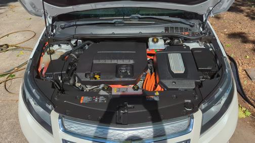 White 2015 Chevrolet Volt Base