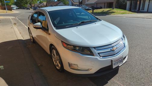 White 2015 Chevrolet Volt Base