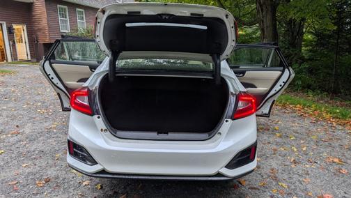 White 2021 Honda Clarity Plug-In Hybrid Base