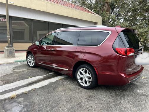 2020 Chrysler Pacifica Limited