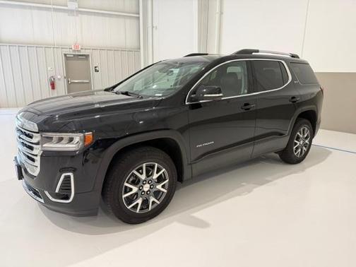 Black 2023 GMC Acadia SLT