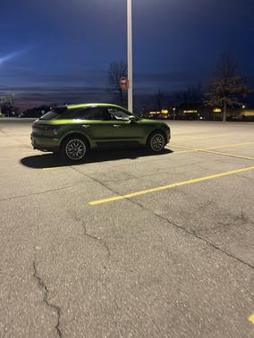 2021 Porsche Macan Macan S