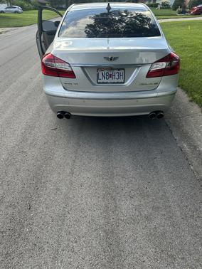 Silver 2011 Hyundai Genesis 4.6
