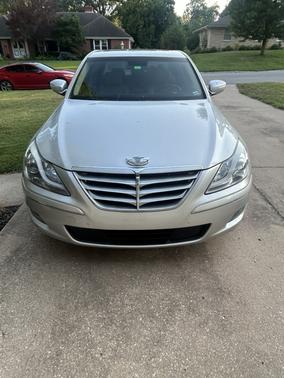 Silver 2011 Hyundai Genesis 4.6