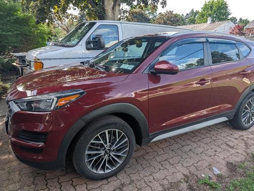 Red 2019 Hyundai TUCSON SEL