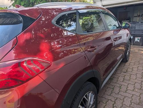 Red 2019 Hyundai TUCSON SEL