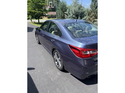 2017 Subaru Legacy 2.5i Limited