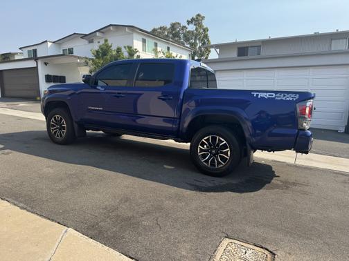 2022 Toyota Tacoma TRD Sport