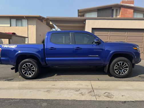 2022 Toyota Tacoma TRD Sport