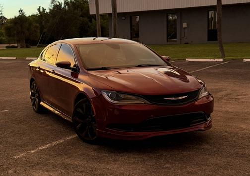 Red 2016 Chrysler 200 S