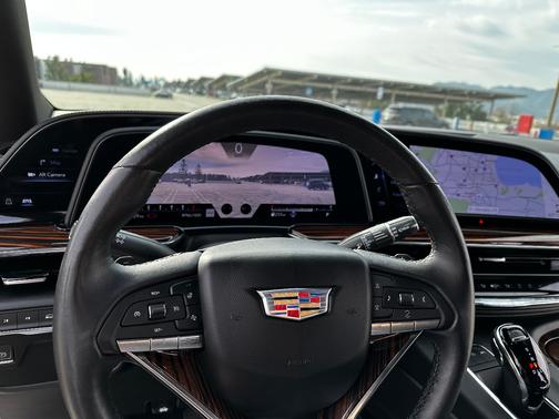 2023 Cadillac Escalade Luxury