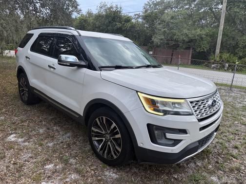 2017 Ford Explorer Platinum