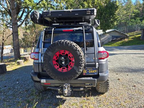 2013 Toyota FJ Cruiser Base