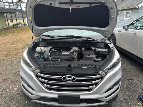 Silver 2018 Hyundai TUCSON Limited