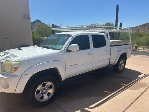 White 2006 Toyota Tacoma PreRunner