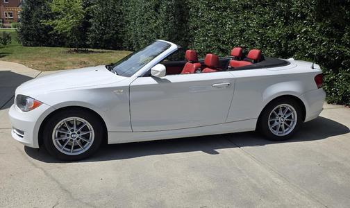 White 2011 BMW 128 i