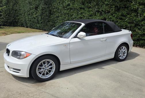 White 2011 BMW 128 i