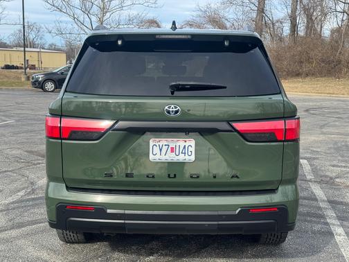 2023 Toyota Sequoia SR5