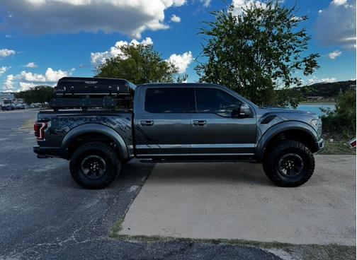 2017 Ford F-150 Raptor