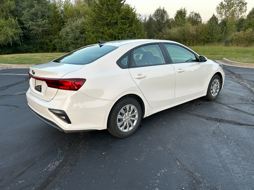 White 2020 Kia Forte FE