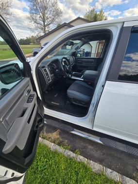 White 2018 RAM 1500 Big Horn