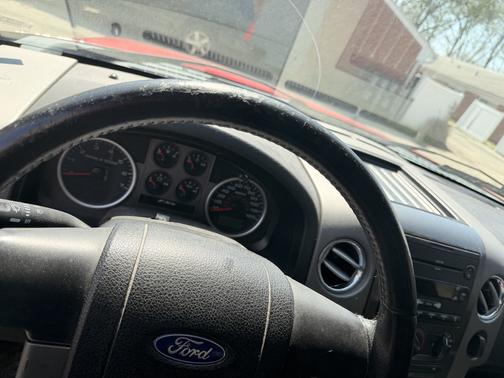 Red 2006 Ford F-150 FX4 SuperCrew