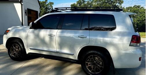 2018 Toyota Land Cruiser Base