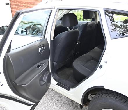 White 2014 Nissan Rogue Select S