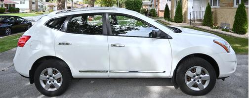 White 2014 Nissan Rogue Select S