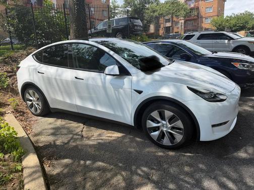 White 2021 Tesla Model Y Long Range