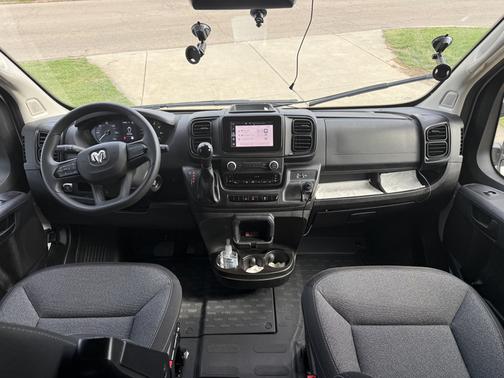 White 2025 RAM ProMaster 2500 Tradesman High Roof