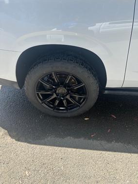 White 2022 Chevrolet Suburban Premier