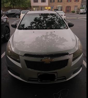 Silver 2012 Chevrolet Cruze LS