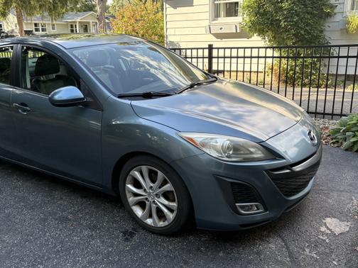 2010 Mazda Mazda3 s Grand Touring