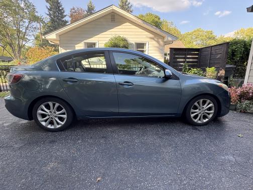 2010 Mazda Mazda3 s Grand Touring