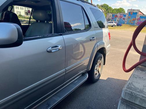 Silver 2001 Toyota Sequoia Limited