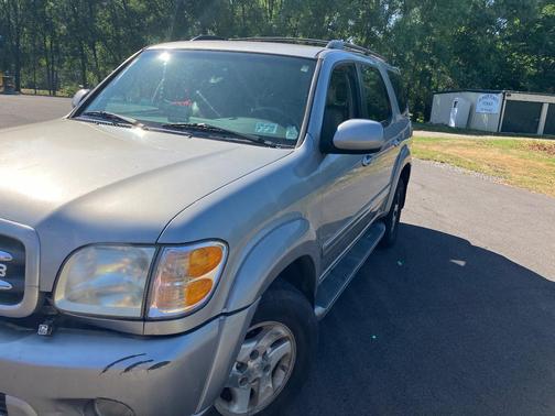 Silver 2001 Toyota Sequoia Limited