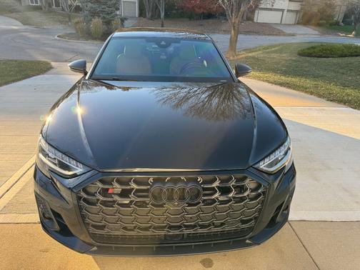 2023 Audi S8 4.0T