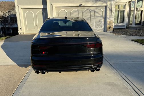 2023 Audi S8 4.0T