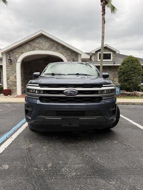 Blue 2022 Ford Expedition Max XLT
