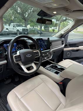 Blue 2022 Ford Expedition Max XLT